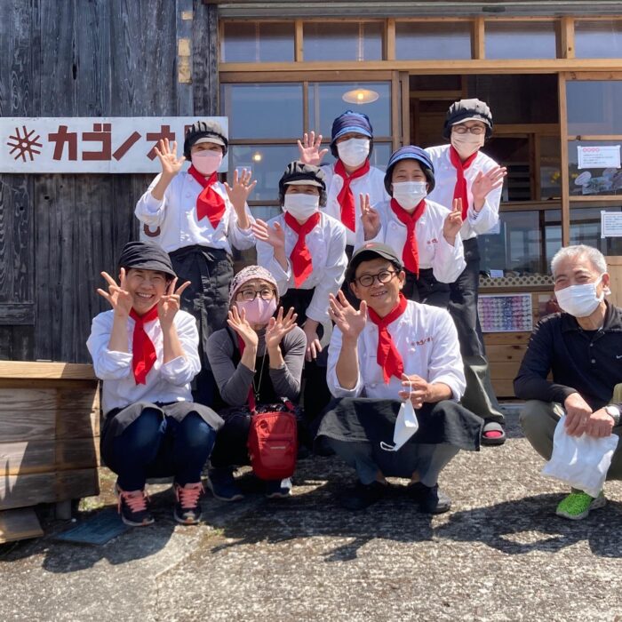 東北から来たお客様と記念写真