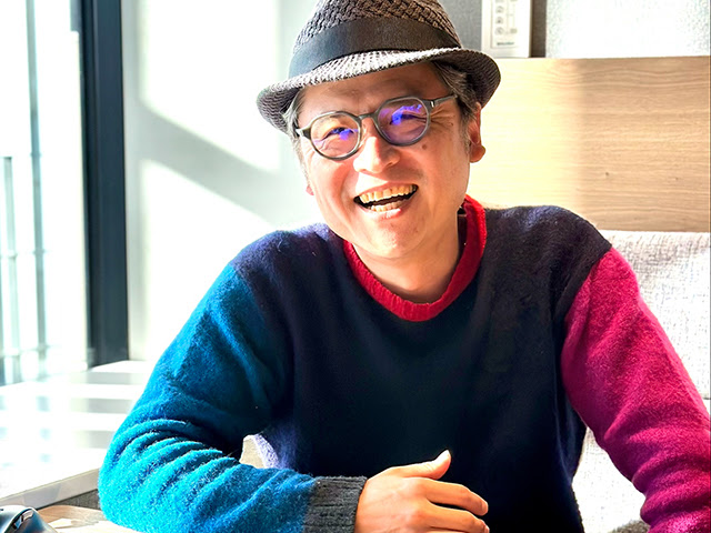 写真：司会を担当して下さるのは「つぶグミ」「花のくちづけ」で有名な春日井製菓で「おかしな実験室」という部署を立ち上げた原智彦さん
