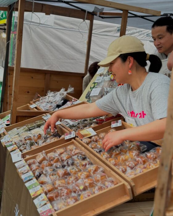 写真:おやつ神社にて出張販売中です