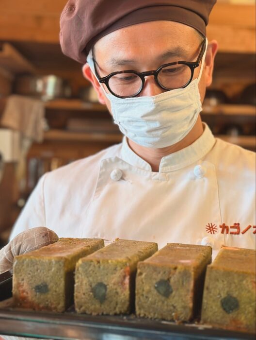 写真:お茶のシュトーレンと前です