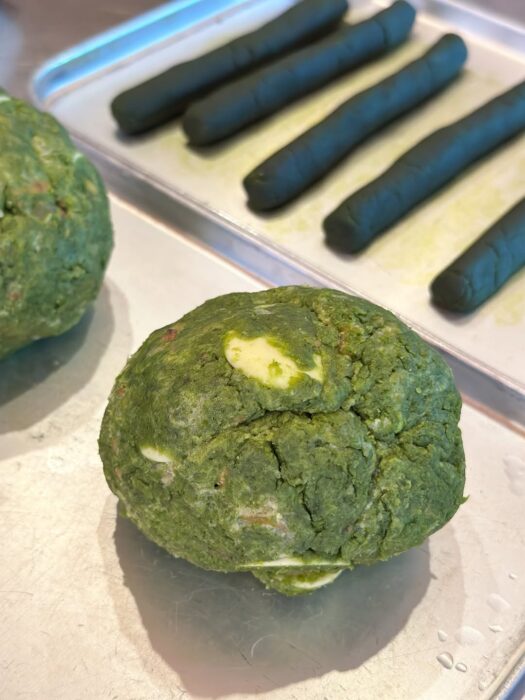 写真:お茶のシュトーレン仕込みです