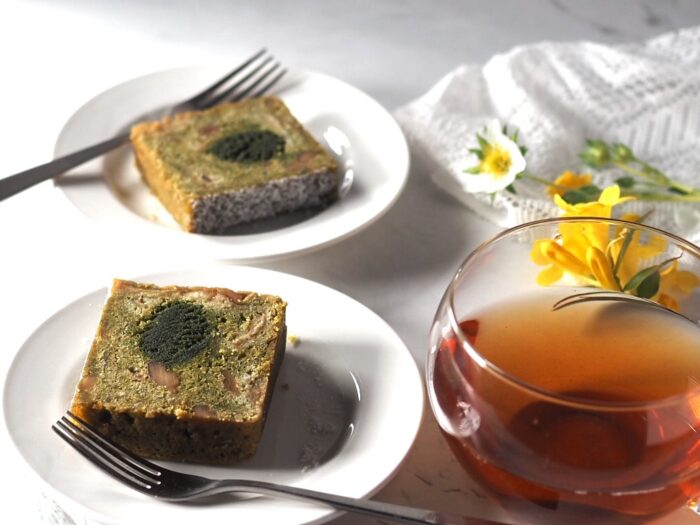 写真:飲み物とお茶シュトーレンです